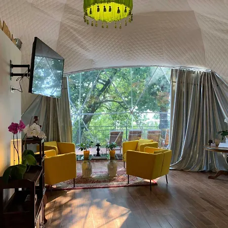 Un Posto Al Sole Luxury tent Battipaglia